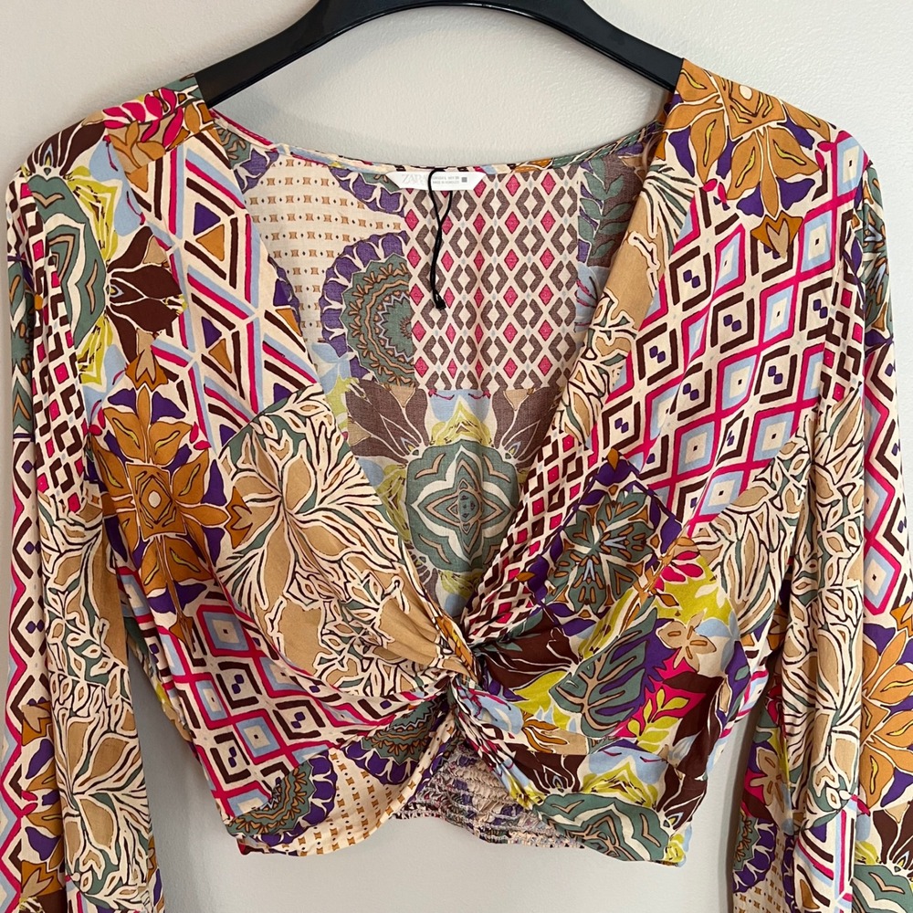 Zara Patchwork Print Boho Twist Front Cropped Bell Sleeve V-Neck Hippie Festival - Picture 3 of 8